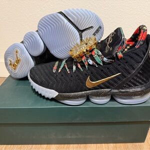 Nike LeBron XVI ‘WATCH THE THRONE’’
